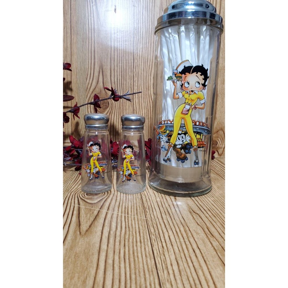 Vintage Betty Boop Straw Holder & Salt&Pepper Set